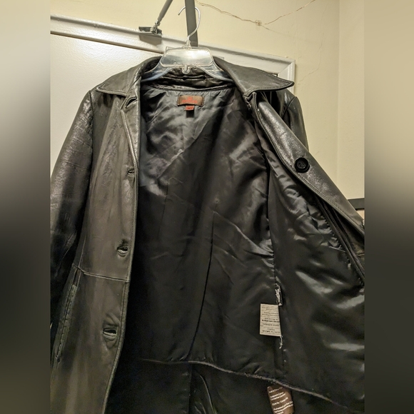 Beautiful leather jacket - Picture 8 of 9